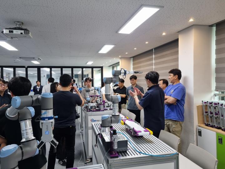 아산스마트팩토리마이스터고, 스마트공장 자격증 신설 주도하며  미래를 설계하다